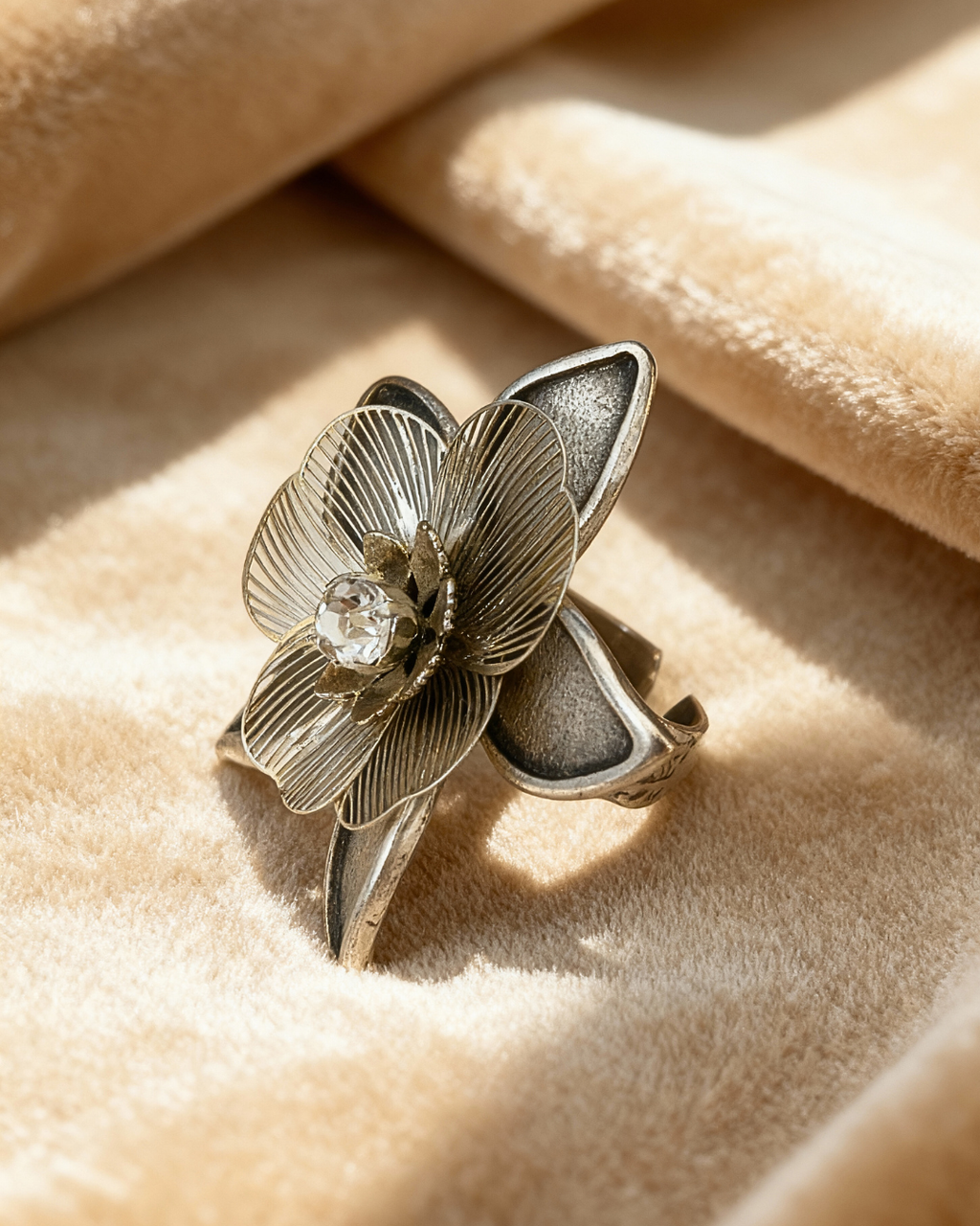 Anello Luce di Ninfea