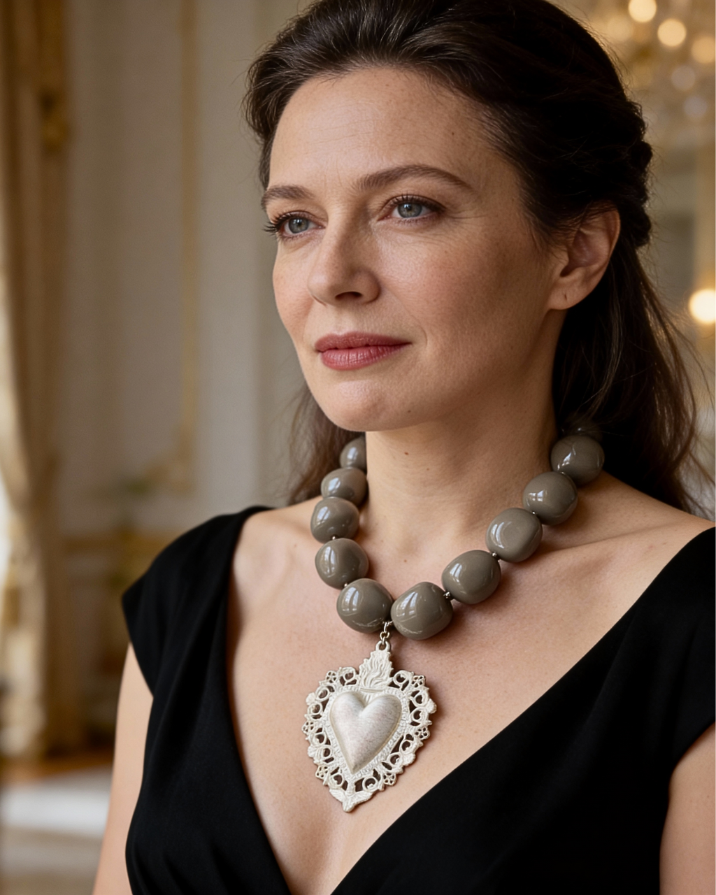 Collana Sacro Cuore Greige