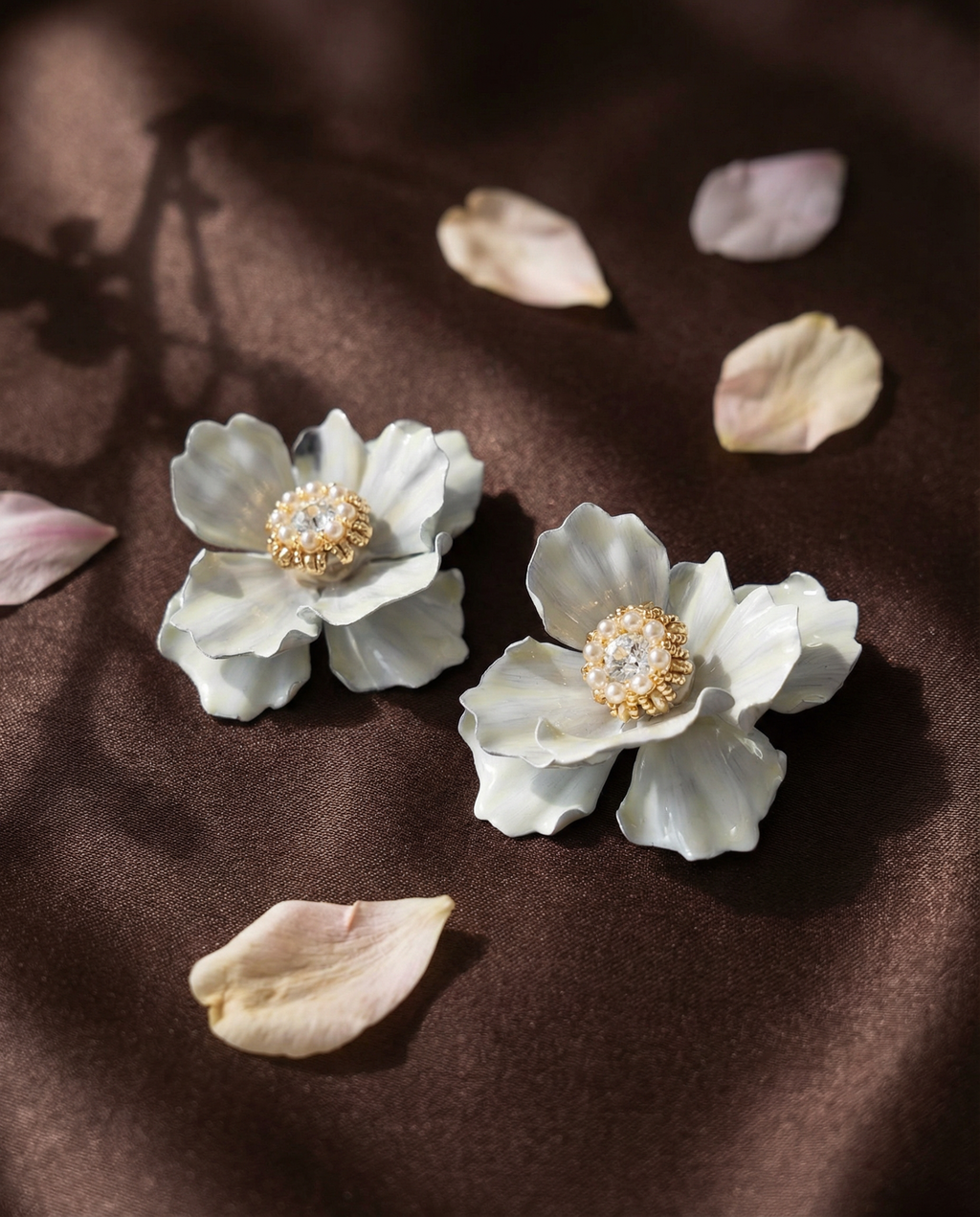 Orecchini Peonia White