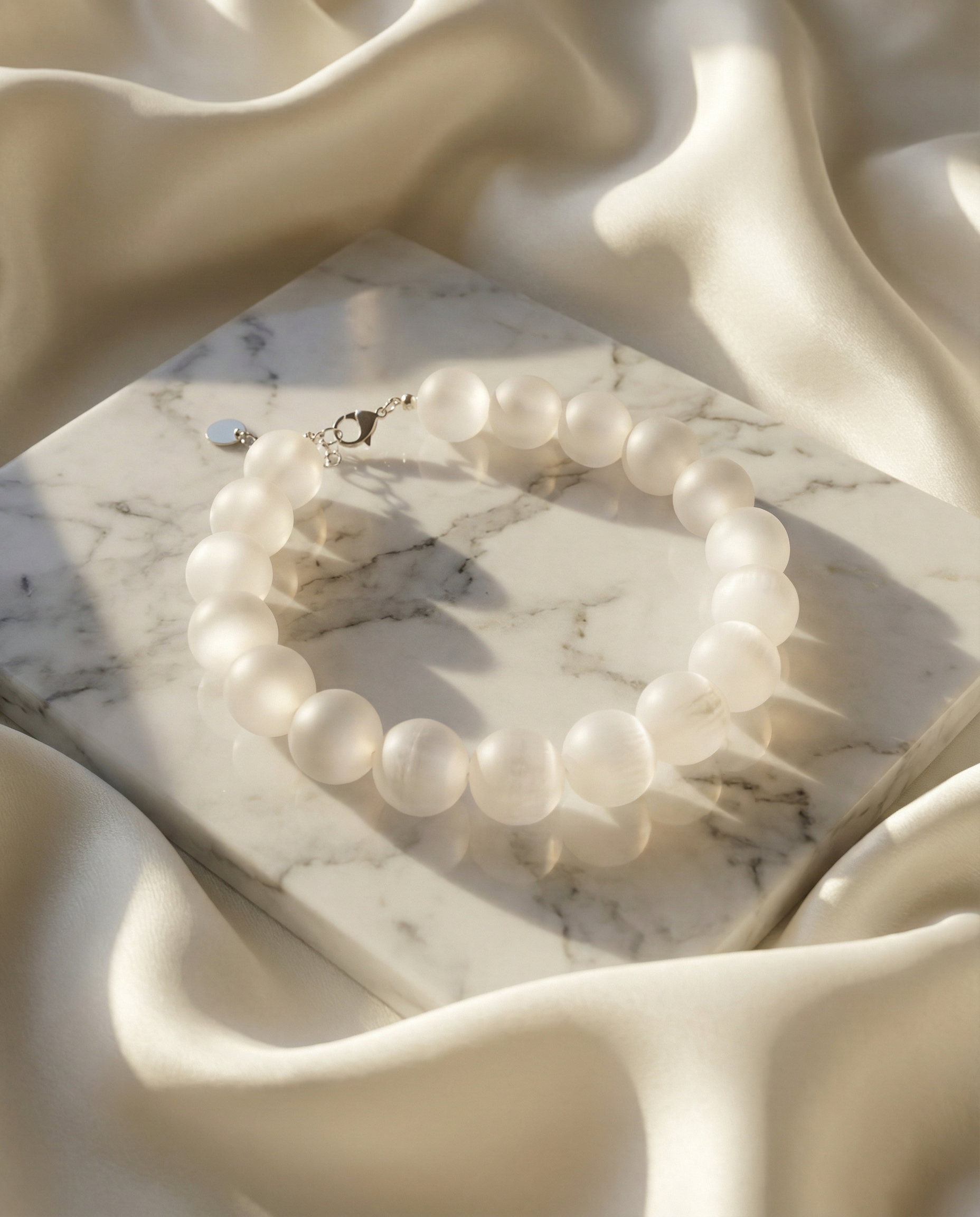 Collana White Satin